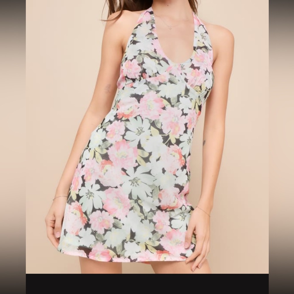 Lulus sunkissed green floral backless halter dress